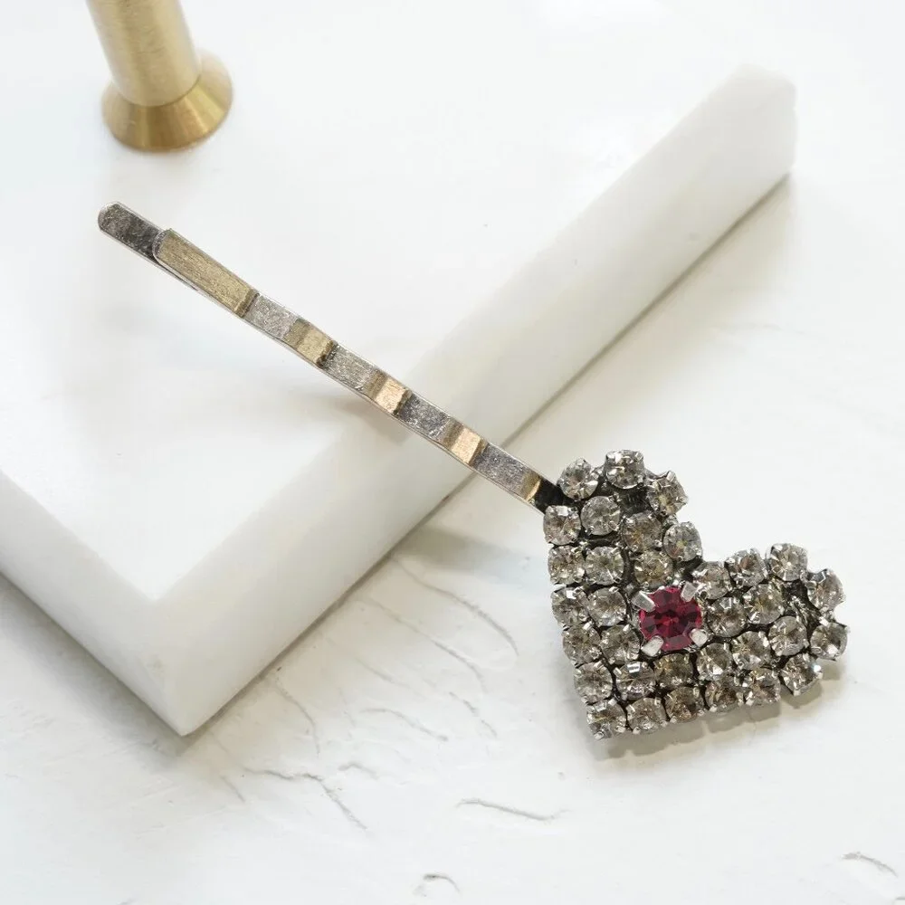 DANNIJO Amari Crystal Heart Bobby Pin